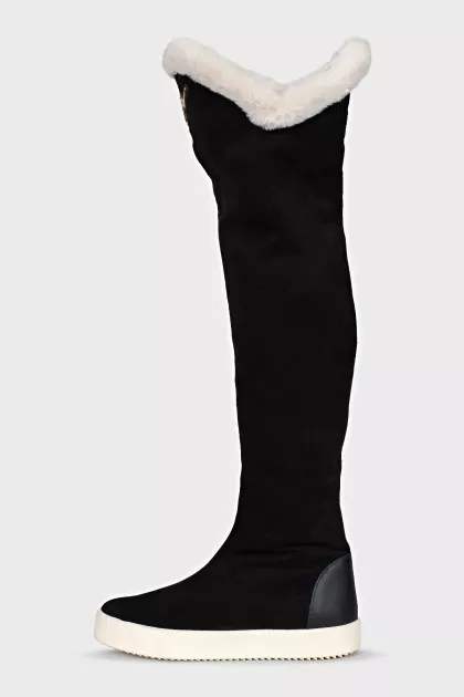 Suede over-the-knee boots with a contrasting sole