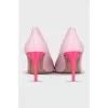 Leather pumps with contrasting heels