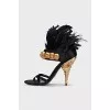 Feather sandals with a ribbed heel