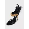 Feather sandals with a ribbed heel