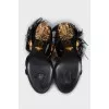 Feather sandals with a ribbed heel