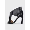 Leather sandals with metal toes