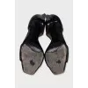 Leather sandals with metal toes