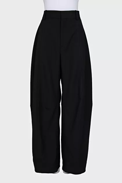 Wide-leg black trousers