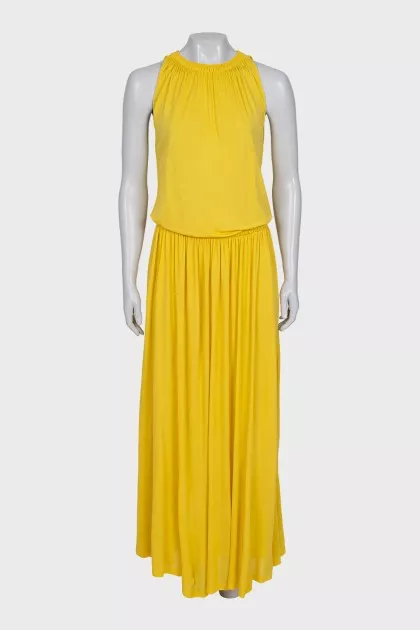 Fitted off-the-shoulder maxi dress