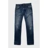 Men's straight-leg jeans with a ripped effect
