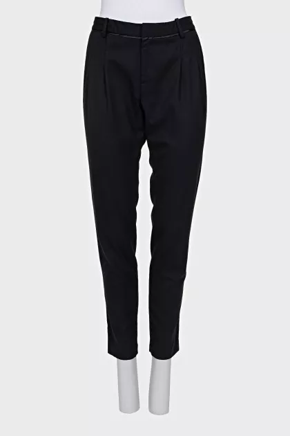 Black trousers with pleats