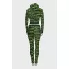 Cashmere set with a relief pattern