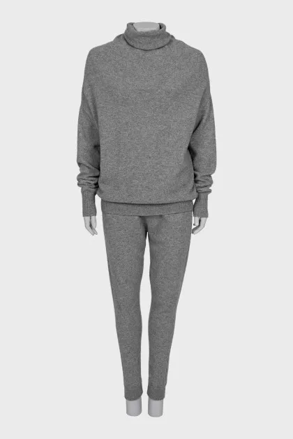 Cashmere and wool suit