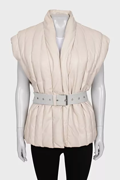 Quilted leather vest without fastening