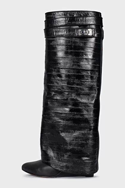 Wide wedge boots