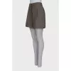 Fitted shorts with pockets