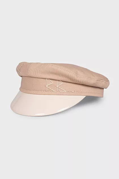 Beige cap with logo