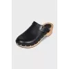 Leather clogs with studs