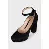 Black block heel shoes