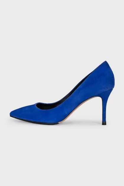 Blue suede pumps