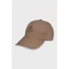 Brown cap with embroidered logo