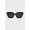 Black square sunglasses