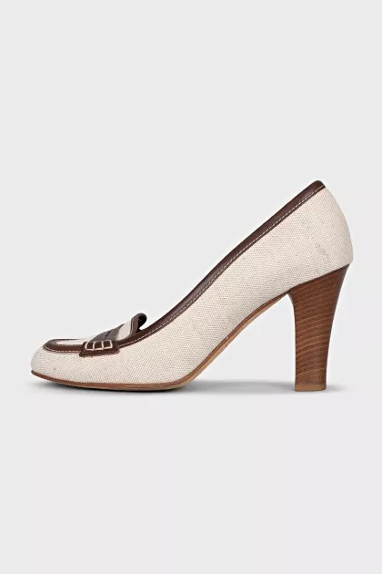 Canvas shoes with leather decor
