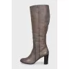 Insulated leather boots with heels