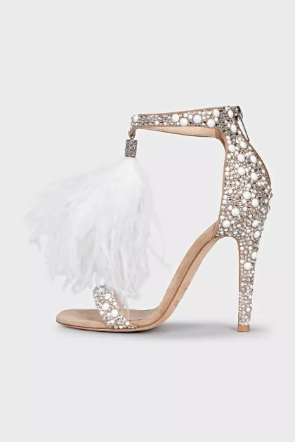 Sandals with rhinestones and feathers