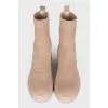Textile boots without fastening