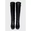 Leather boots without fastening