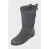 Insulated grey boots