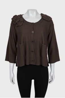 Brown cardigan decorated with flowers