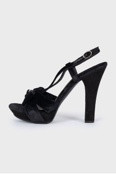 Textile sandals with shiny buckle
