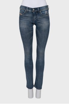 Low-rise skinny jeans
