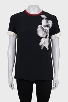 Silk T-shirt with floral patch