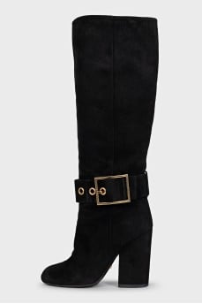 Suede boots with a gold buckle