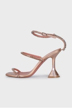 Pink sandals with Gilda decor