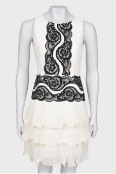 White lace dress