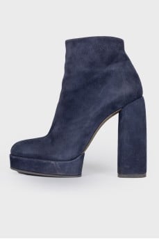 Suede blue ankle boots