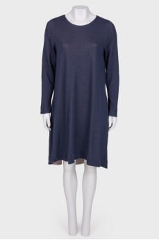 Free-cut dress with pockets