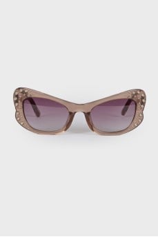 Sunglasses with rhinestones