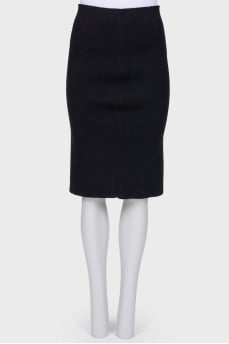 Black straight skirt