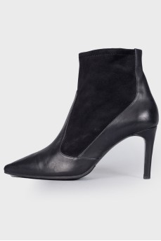 Leather boots with suede inserts