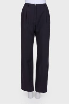 Classic free-cut pants