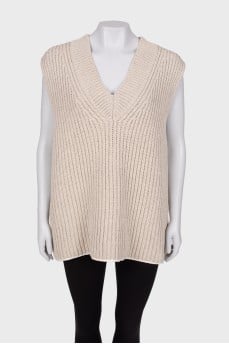 Knitted beige vest