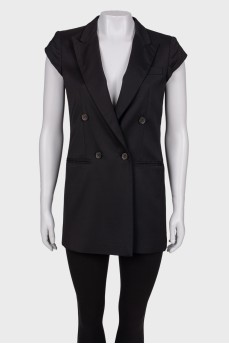 Black jacket without sleeves