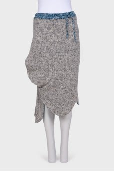 Assymmetrical wool skirt