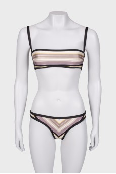 Two-piece bathing suit with print