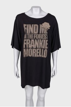 Black T-shirt with slogan print