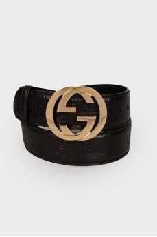 Leather belt with brand logo