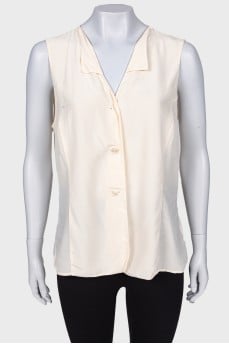Dairy sleeveless blouse
