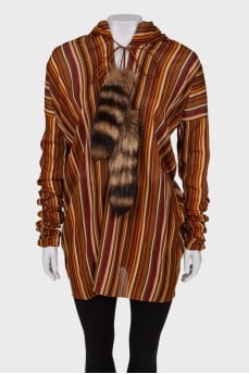 Shirt with fur on ties