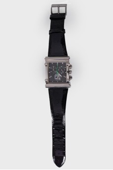 Watch with patent leather strap